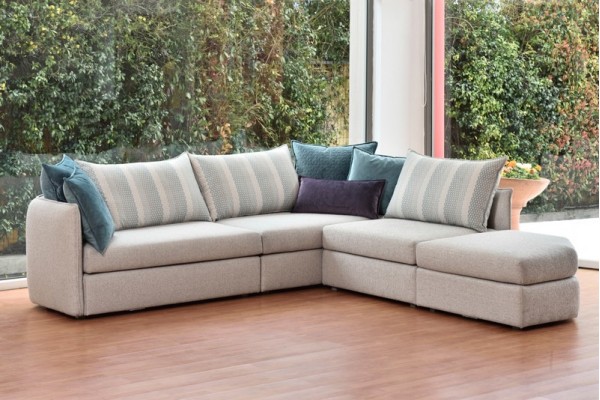 plaza ΣΑΛΟΝΙΑ-ΠΟΛΥΘΡΟΝΕΣ