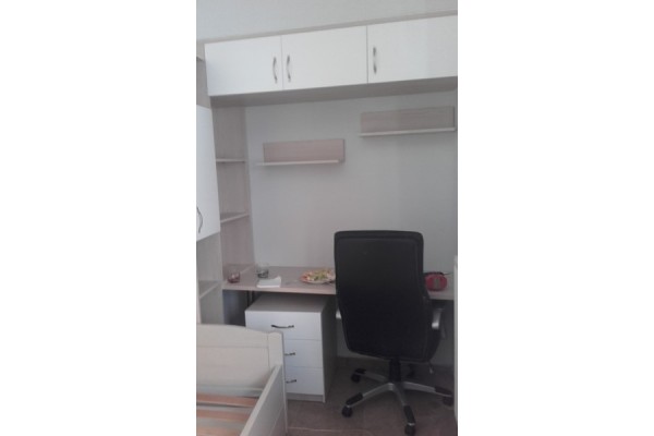 κρεββάτι παιδικό με βιβλιοθήκη και γραφείο ΠΑΙΔΙΚΑ