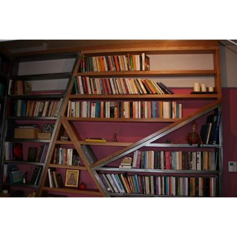 Βιβλιοθήκη με γραφείο