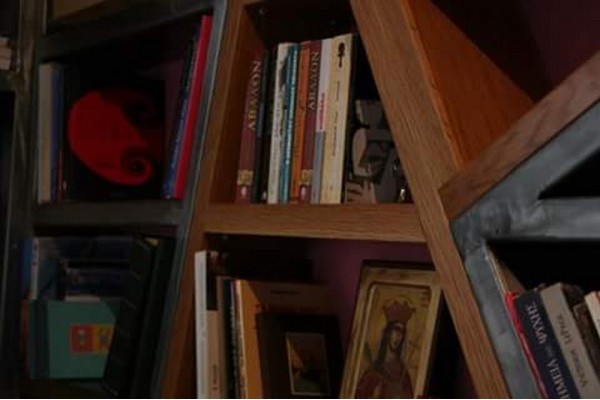 Βιβλιοθήκη με γραφείο ΕΙΔΙΚΕΣ ΚΑΤΑΣΚΕΥΕΣ